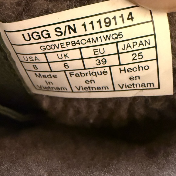 UGG Neils Boot in Green Suede with Buckle Detail - Picture 16 of 16